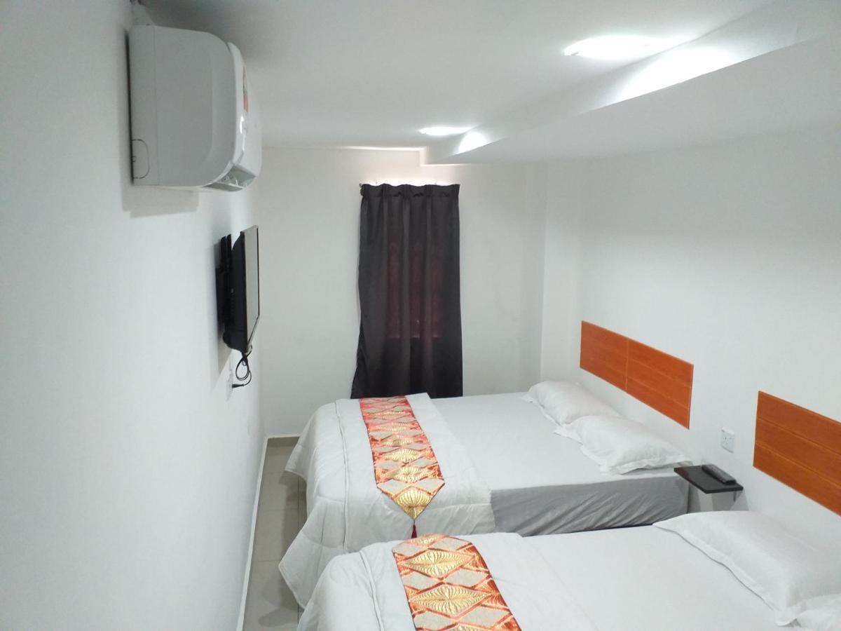 Cinta hotel Orange Near Palm Mall 2*